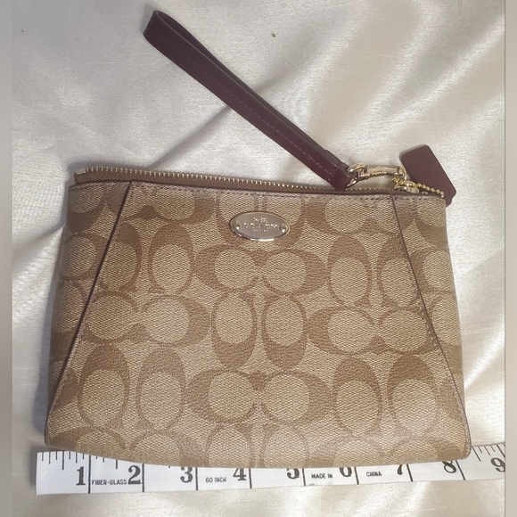 💖Coach Signature Morgan Clutch Wristlet Khaki/Sherry F65060, EUC - Picture 15 of 16